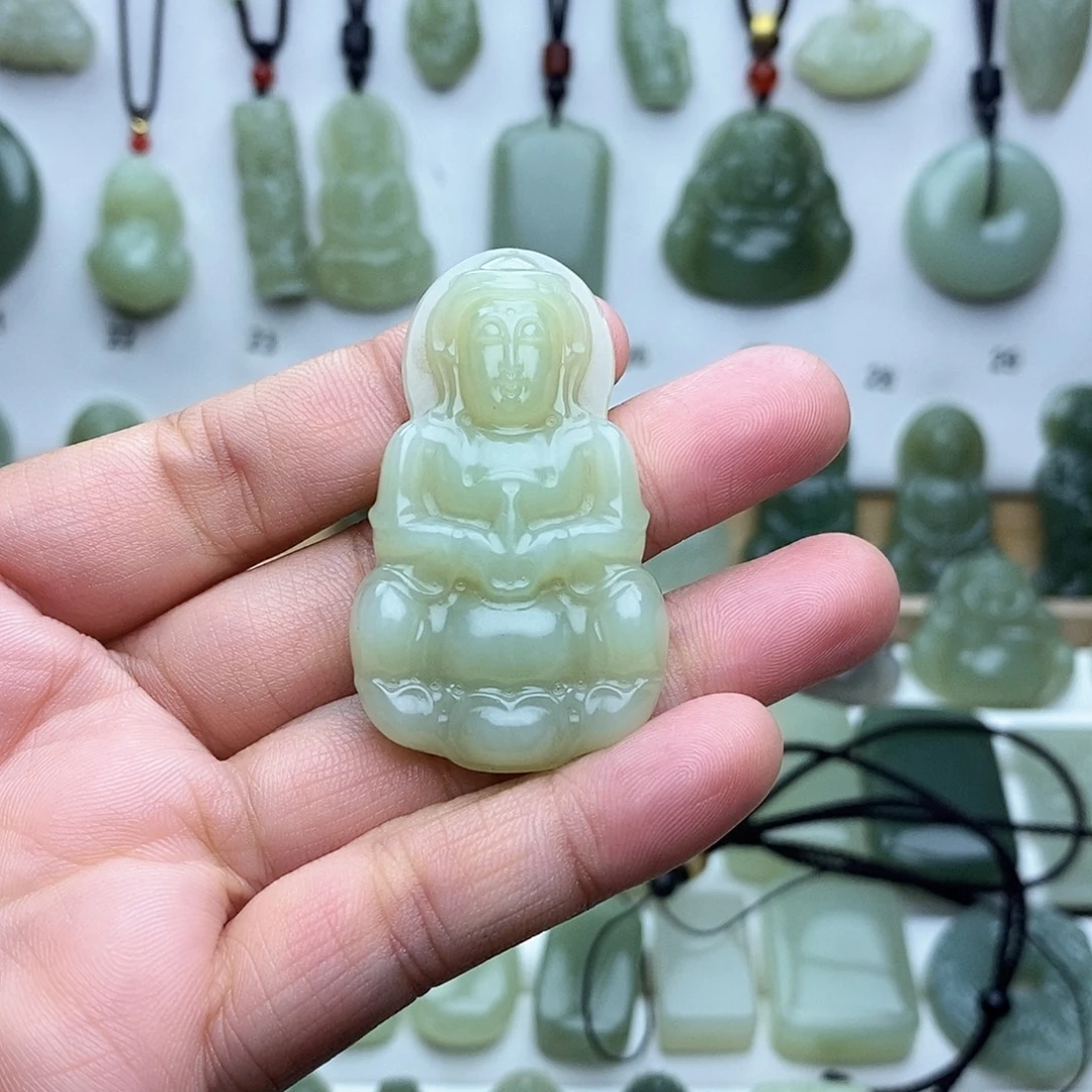 微***暖和田玉未镶嵌颈饰