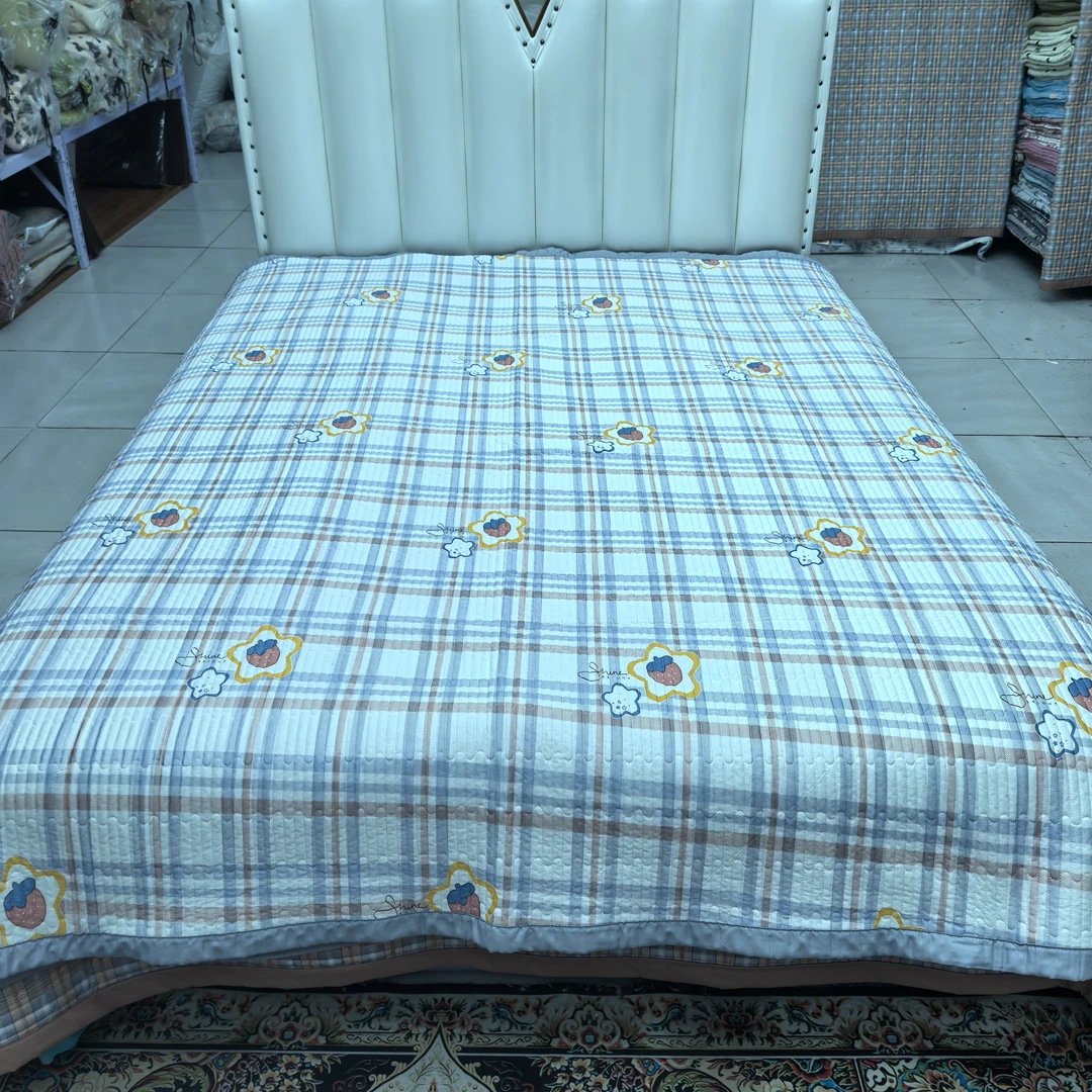 凉感丝凉席《草莓格》2米✕2.3米