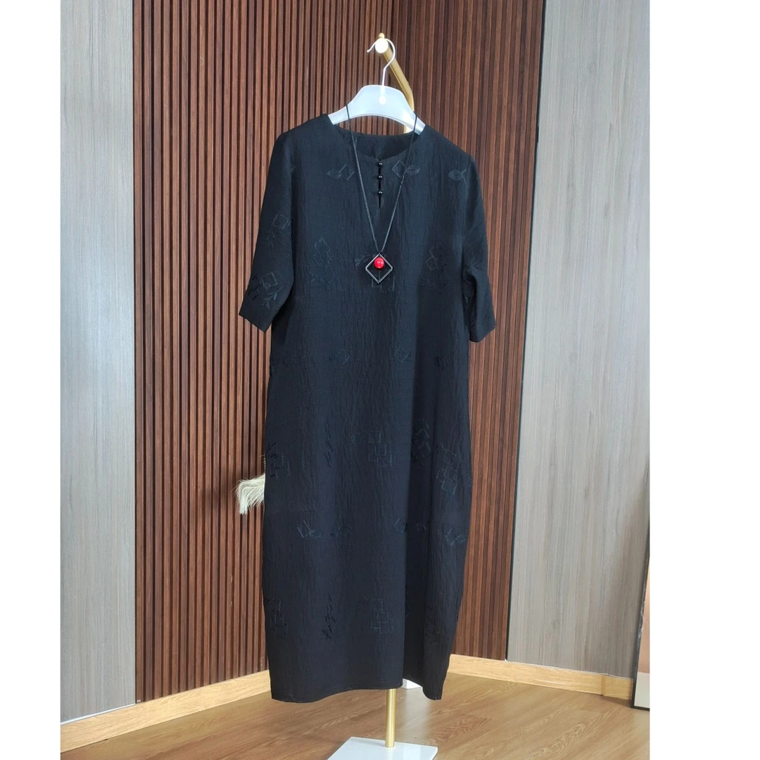 2025夏季大码黑色刺绣宽松连衣裙套头