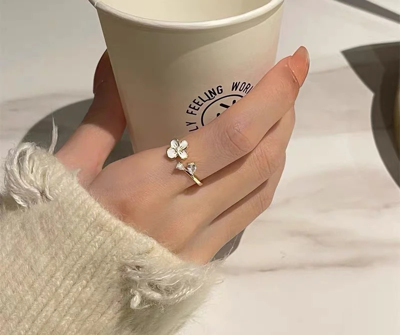 合金锆石戒指 ELYSIUM 轻奢时尚气质百搭戒指（6067）