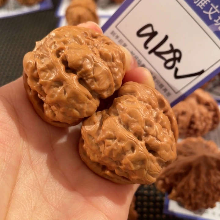 把件文玩核桃128号4.1蛤蟆头肚4.4