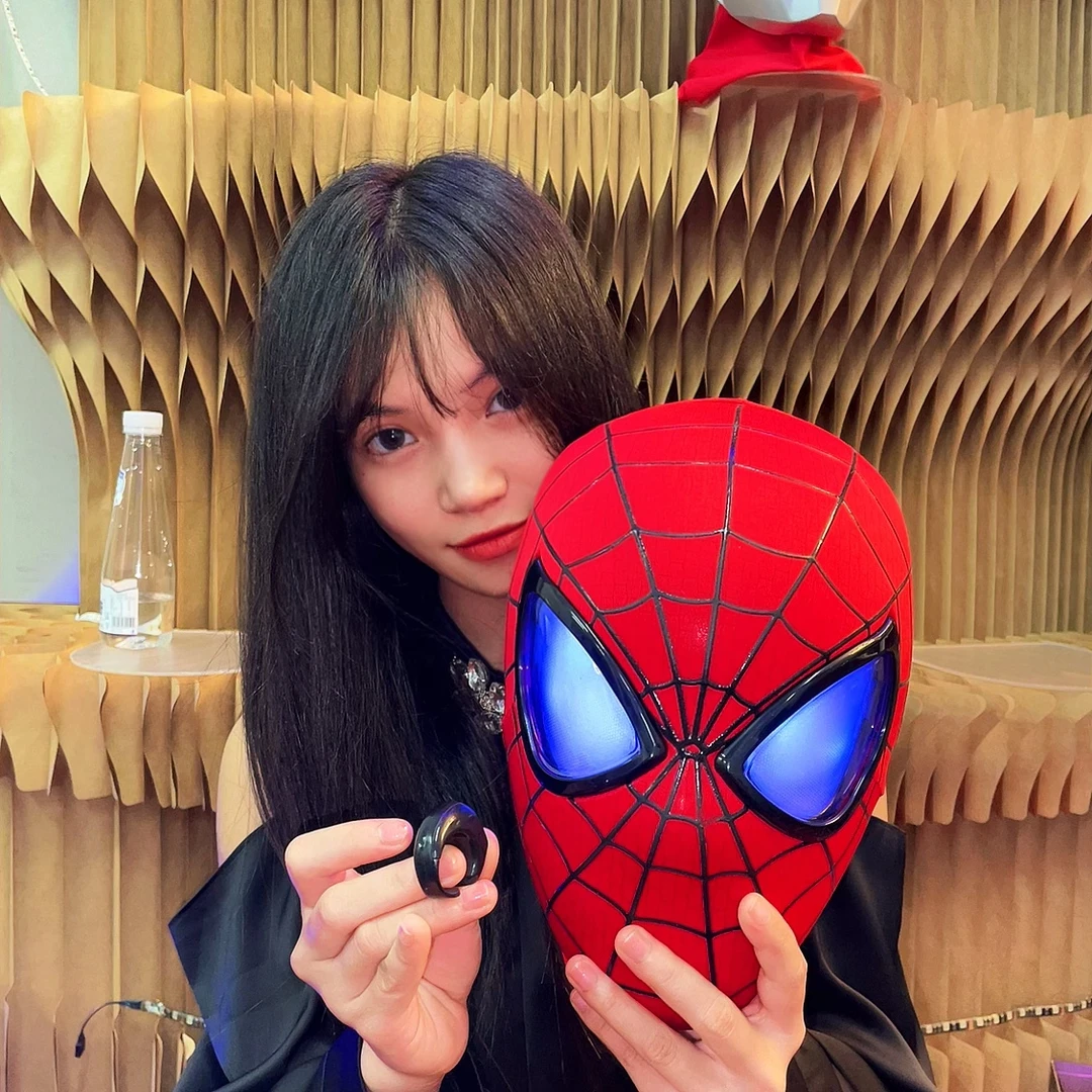 【新品限量超凡纪念版】超凡蜘蛛侠电动高立体胶条眨眼灯光COS面具