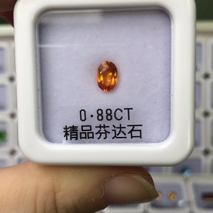 石榴石0.88克拉芬达未镶嵌
