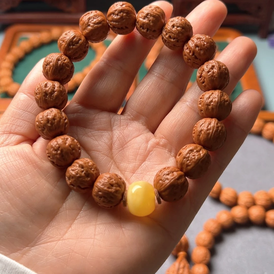 文玩核桃吊坠野生小核桃