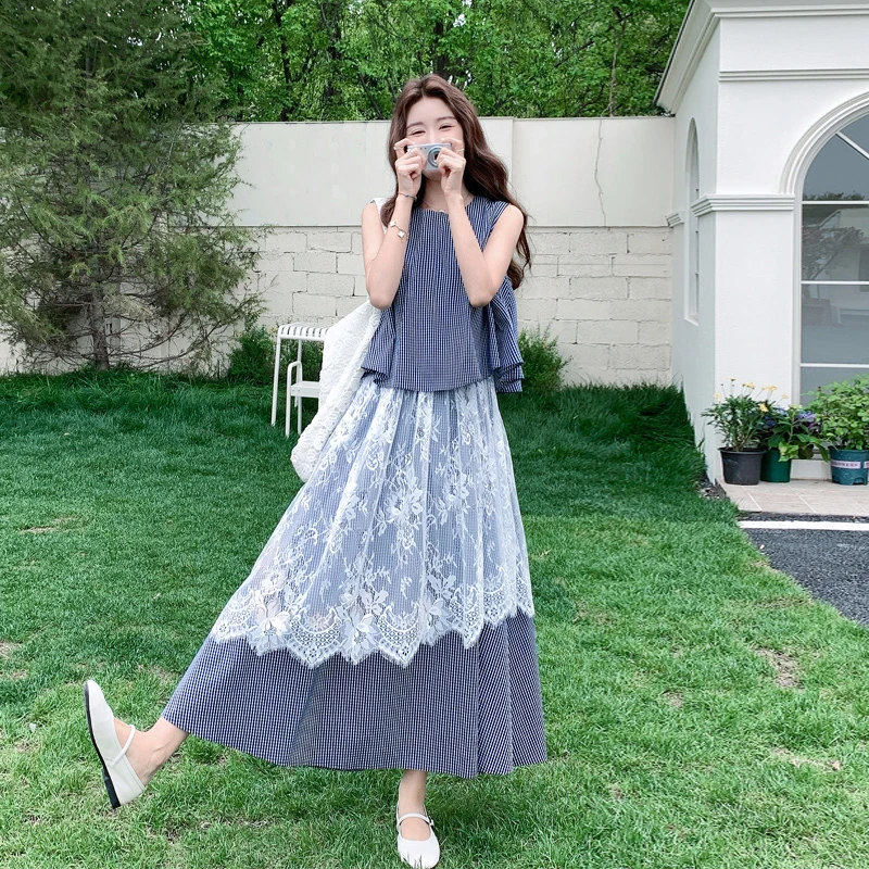 假两件格纹连衣裙女2025夏季新款复古氛围感温柔系蕾丝拼接A字裙
