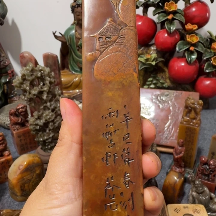 刘***哥石材手工艺品摆件