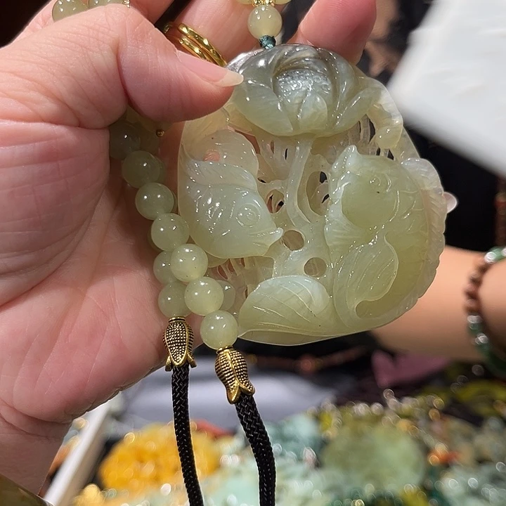 未镶嵌岫玉毛衣链
