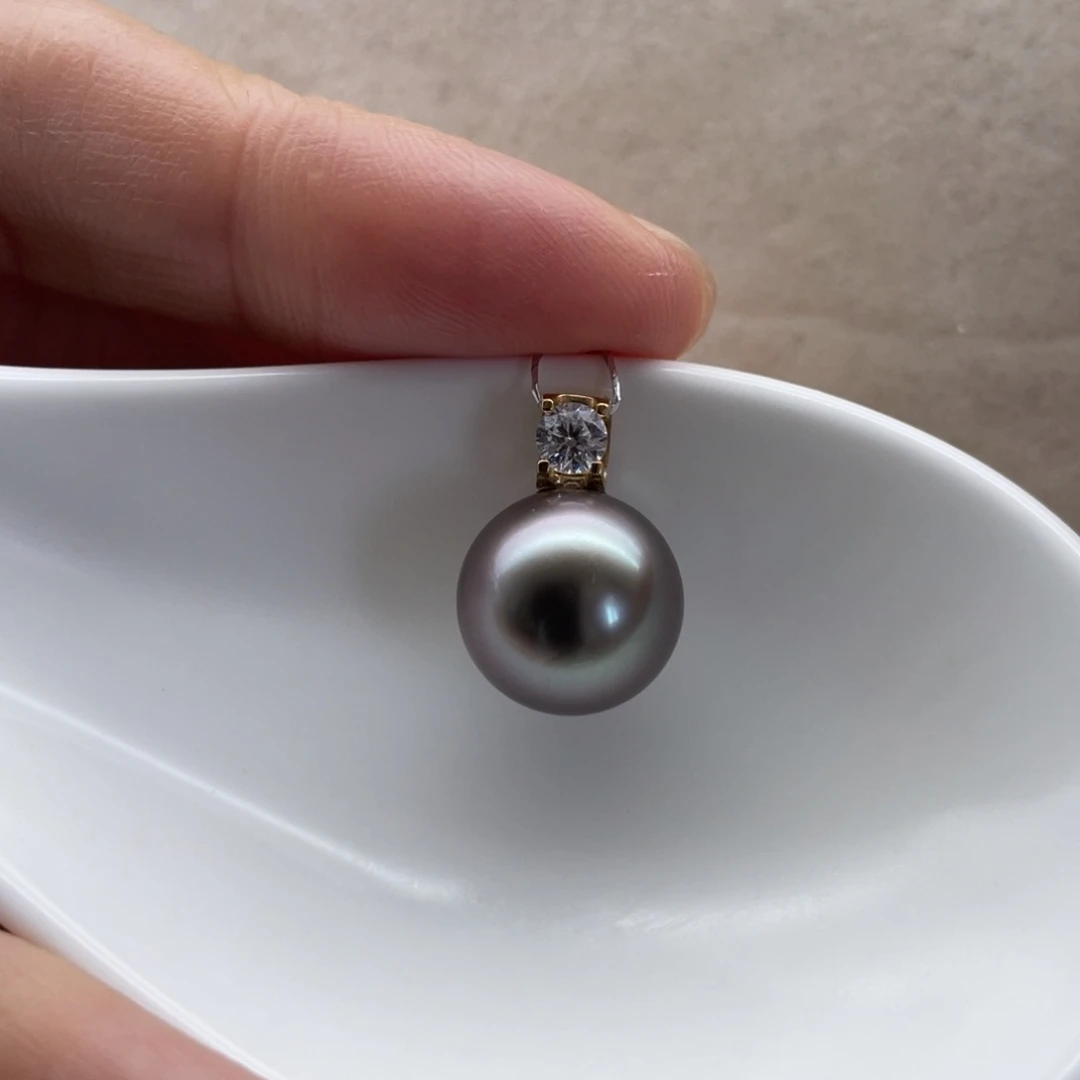 18K金镶嵌海水珍珠颈饰12mm