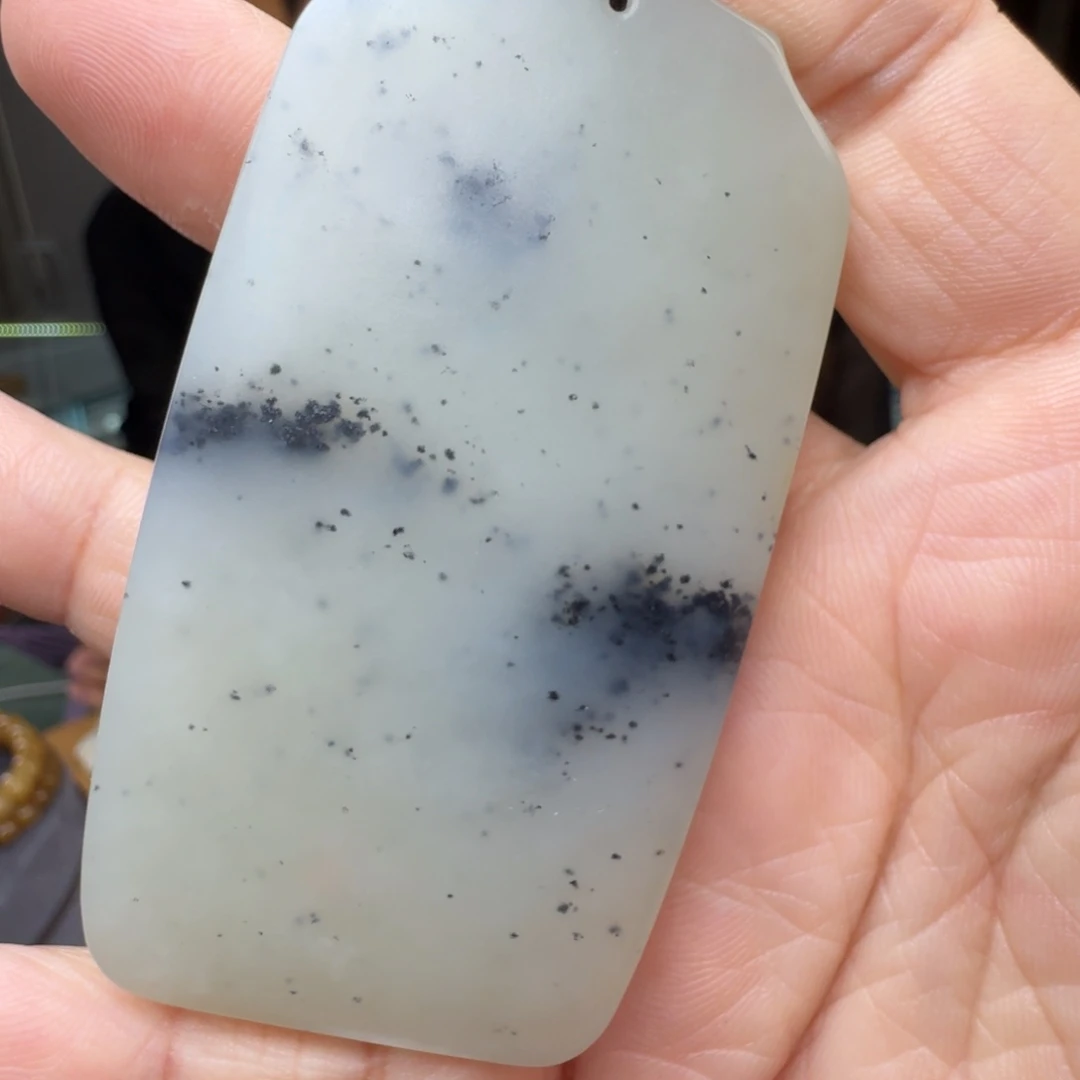 优***料和田玉未镶嵌颈饰