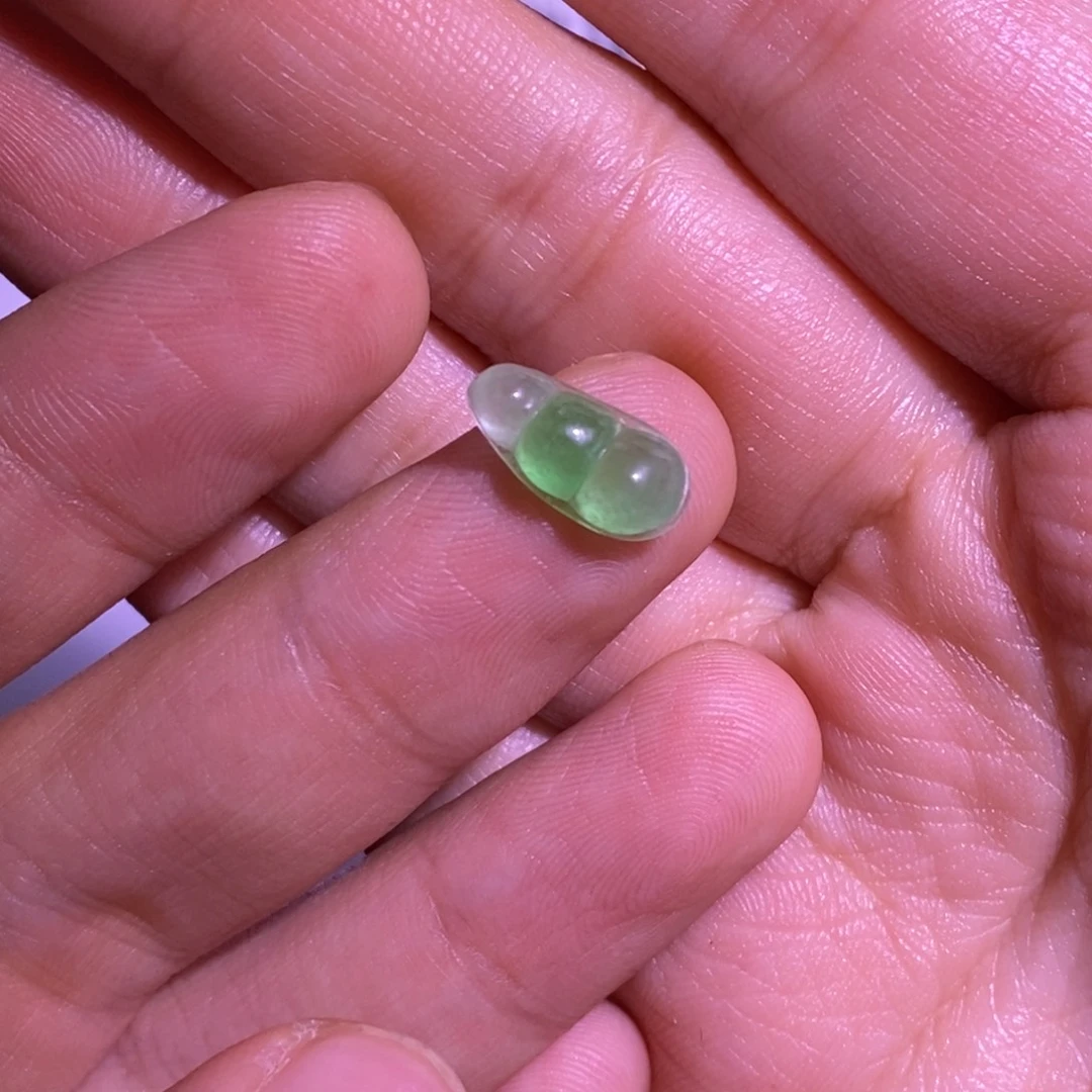 翡翠未镶嵌颈饰吊坠