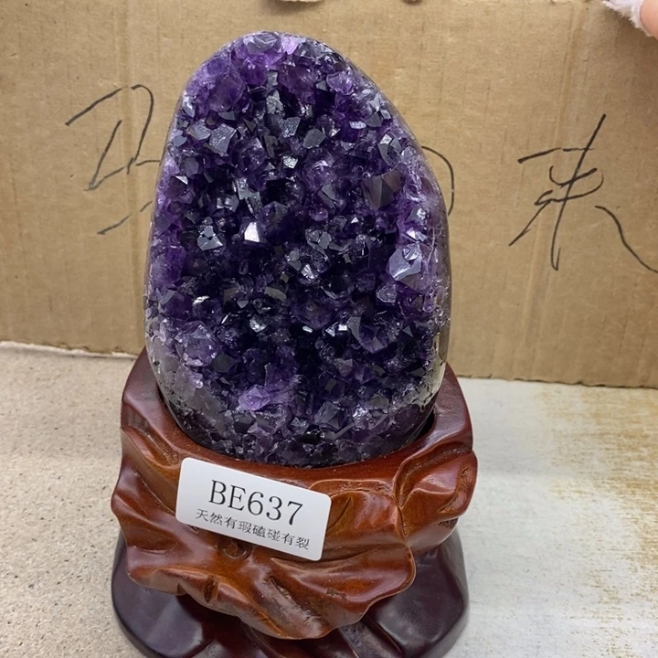 未镶嵌水晶大型摆件（非配饰）