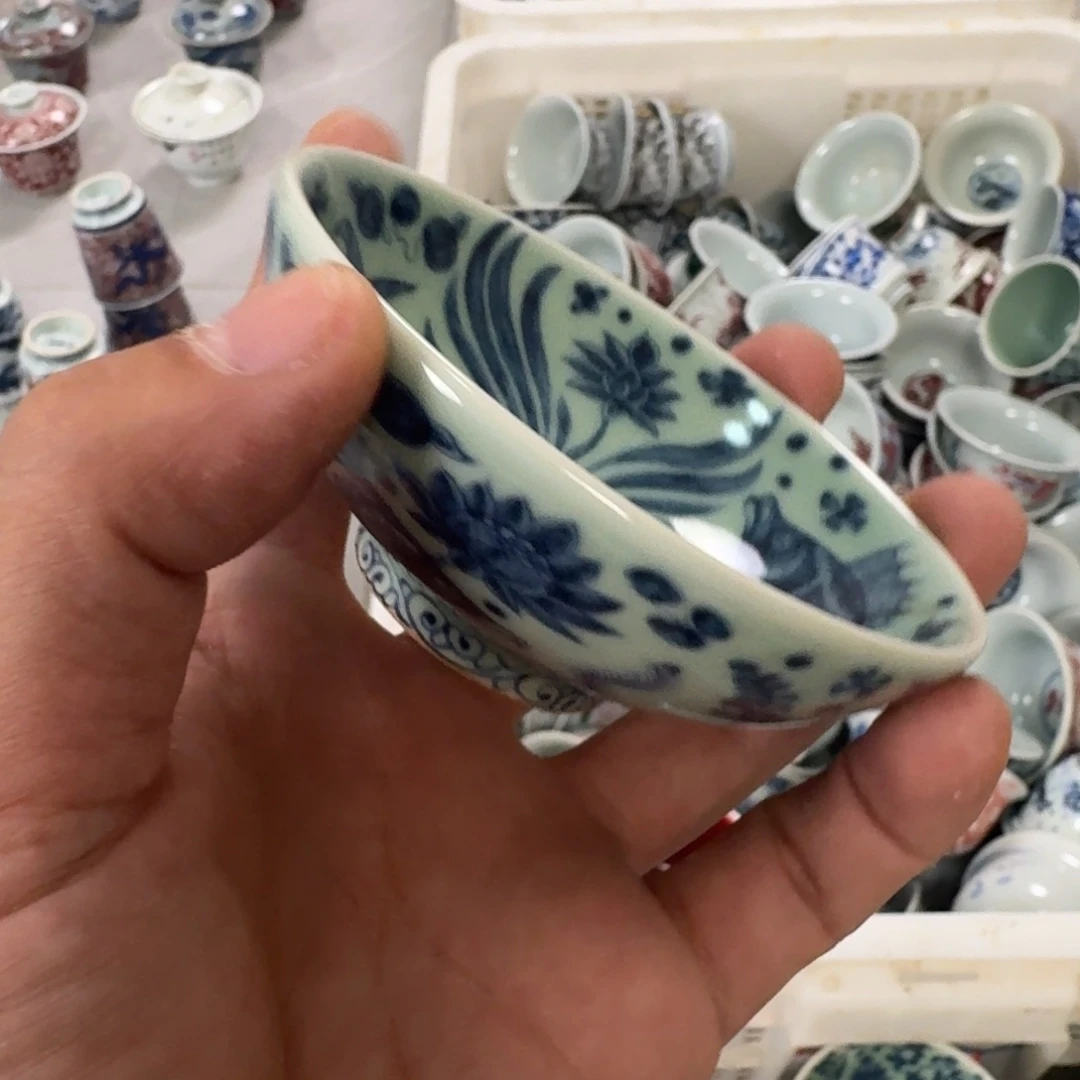 摆件清釉青花鱼藻纹普洱杯