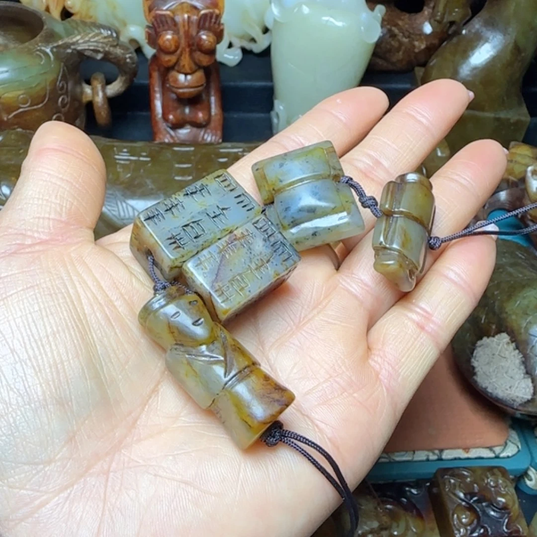 和田玉挂件未镶嵌大*