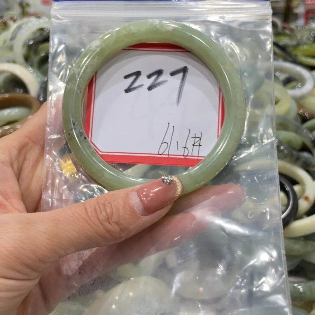 蛇纹石玉戒指未镶嵌