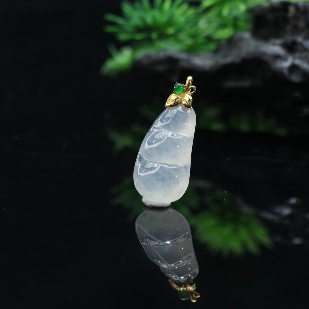 28天然缅甸翡翠A货18k冰豆子/400773/北京中保拍卖