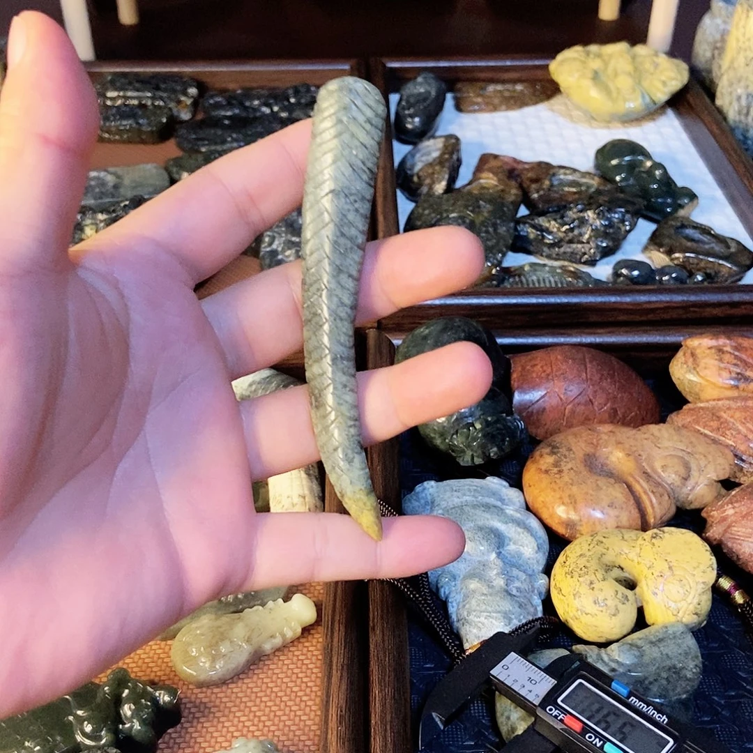 岫岩河磨玉（透闪石质玉）未镶嵌挂件