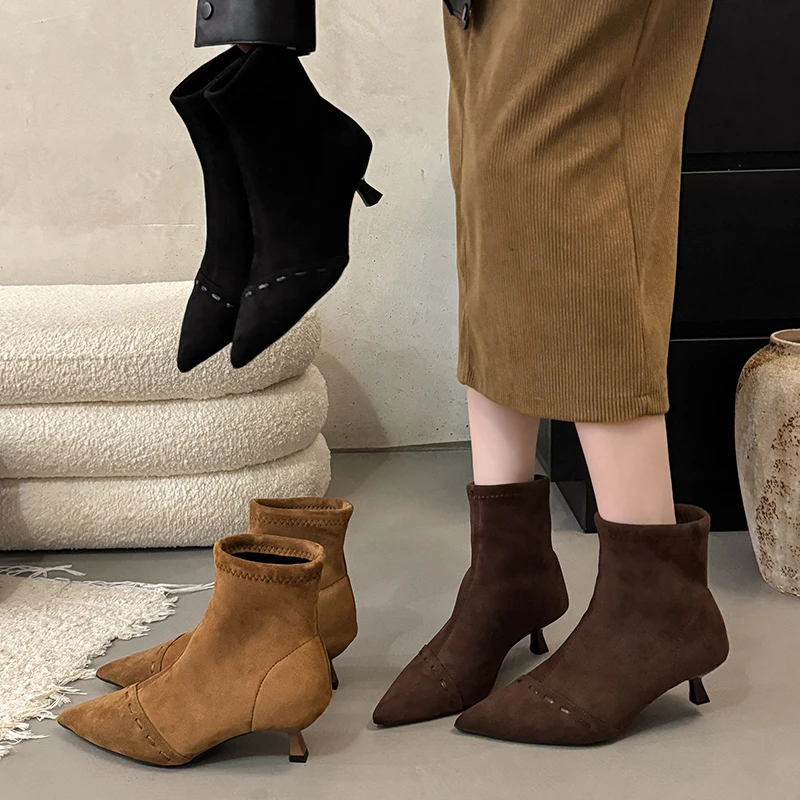 尖头绒面低跟短靴女2025秋冬新品瘦瘦靴细跟高跟气质百搭短筒靴子