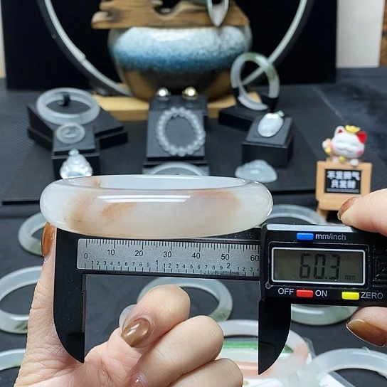 石英质玉（金丝玉）未镶嵌手镯