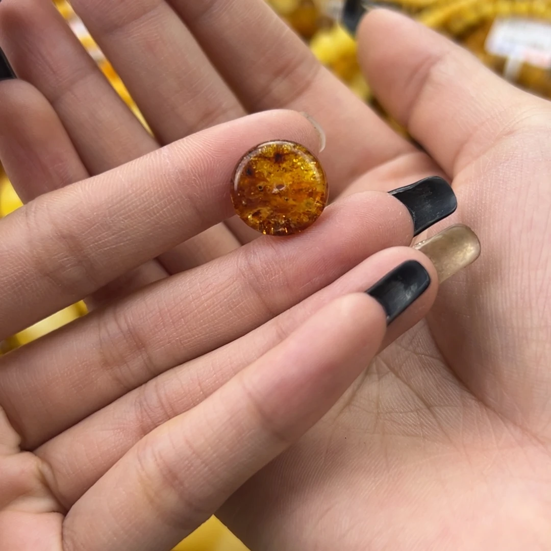 琥珀珠宝奇石未镶嵌