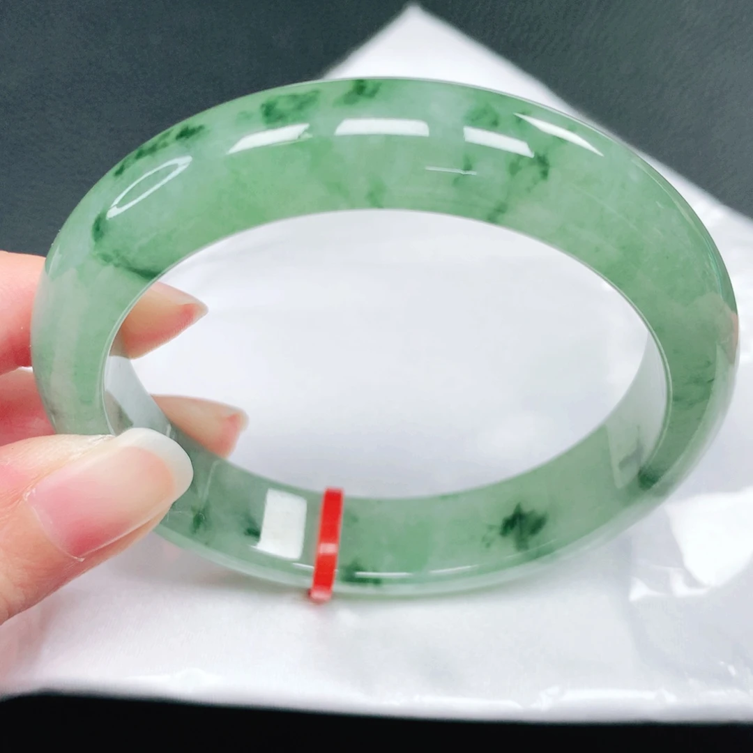 翡翠未镶嵌手镯58圈