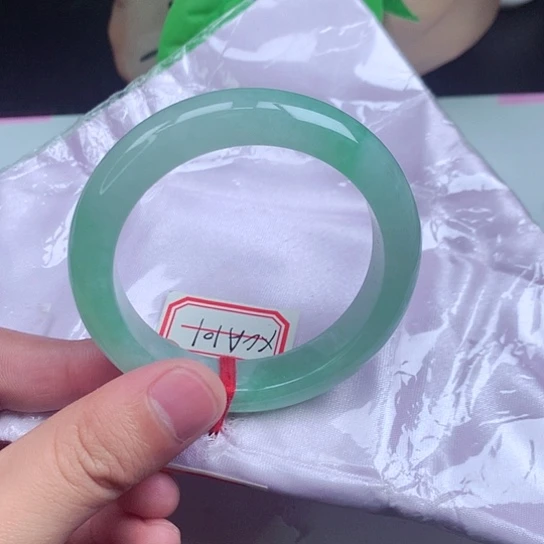 翡翠手镯未镶嵌正圈064