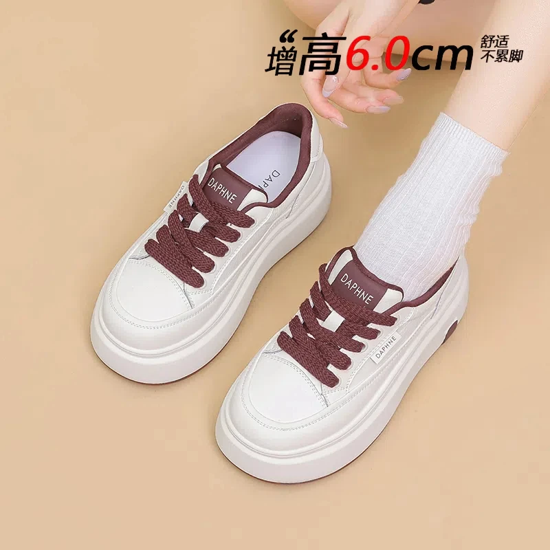 达芙妮小白鞋女2025新款秋冬百搭厚底增高运动ins潮流时尚休闲鞋