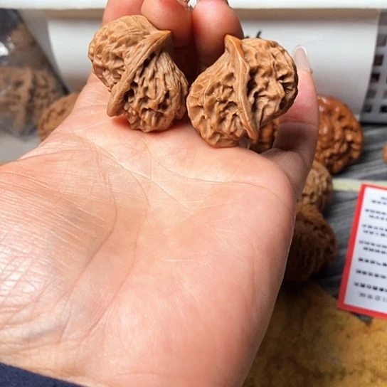 吊坠文玩核桃小鸟
