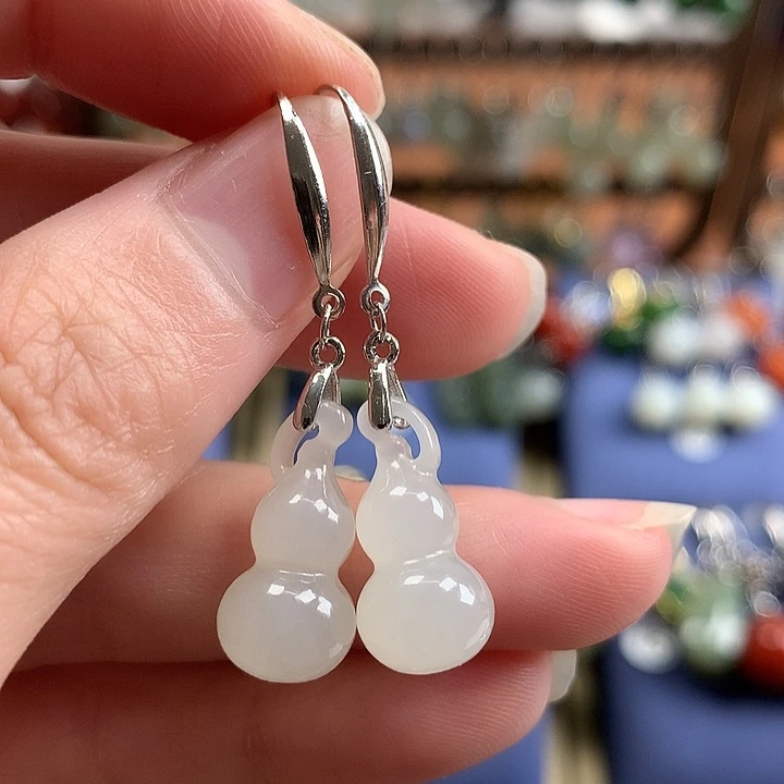 和田玉银S925镶嵌耳饰葫芦18左右白玉