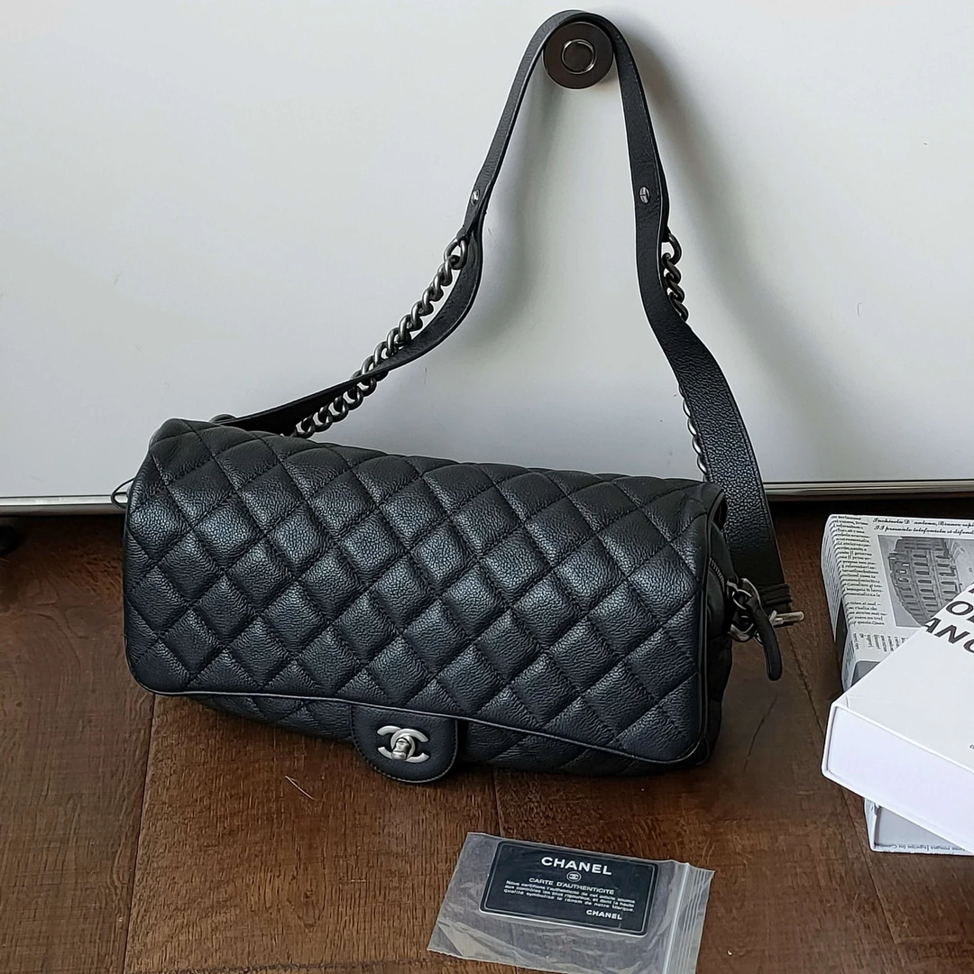 95新 Chanel/香奈儿 Azul-黑银荔枝皮宽肩带CF机场单肩包 39501