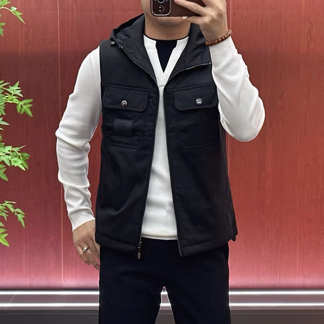 8879【巴＊利•马甲】男士欧货秋冬连帽款薄棉马甲.A6