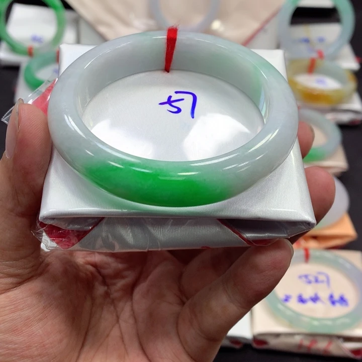 未镶嵌手镯翡翠翡翠