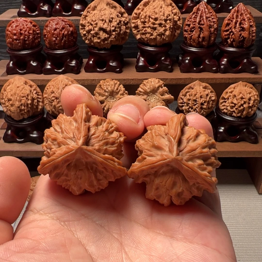 文玩核桃把件38盘山正奔