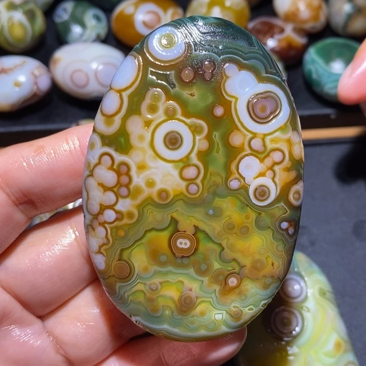 未镶嵌玛瑙/玉髓珠宝半成品76