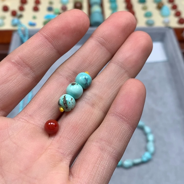 南红玛瑙配饰未镶嵌