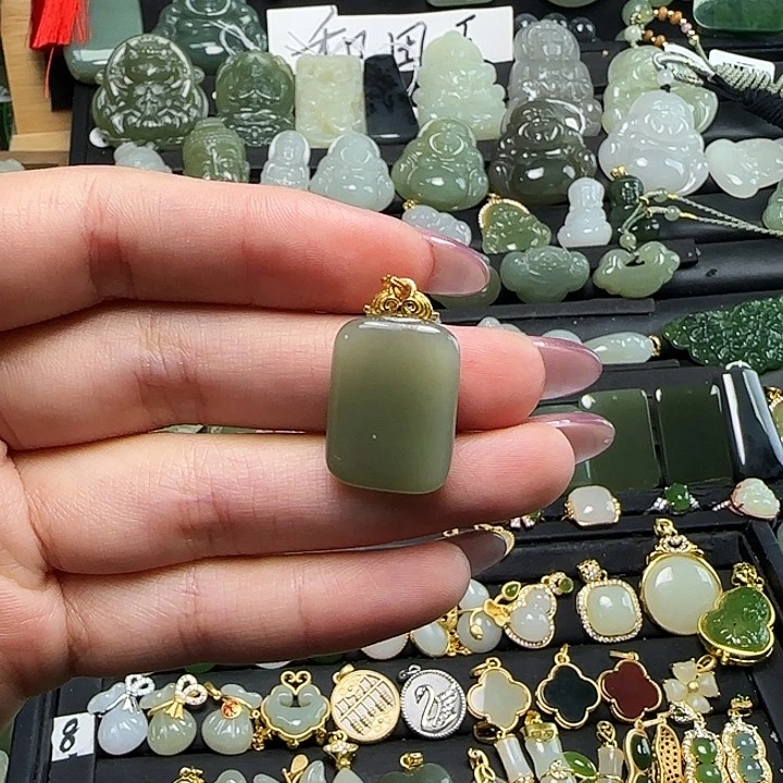 颈饰银S925镶嵌和田玉
