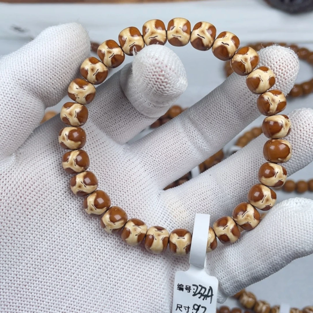 M***闵紫金鼠吊坠9mm实心三花鬼脸福利233A. Lcx-40
