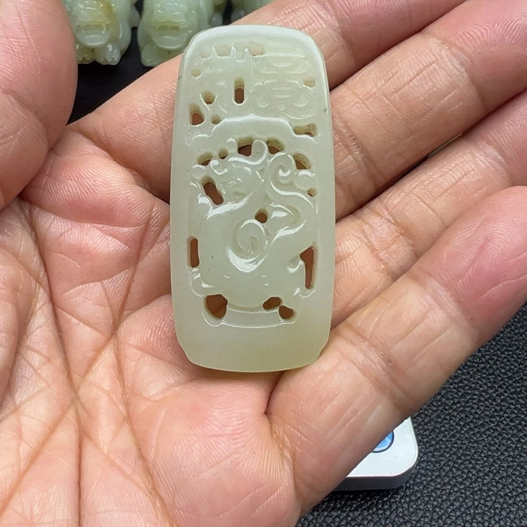 和田玉（糖玉）未镶嵌吊坠(不含链)