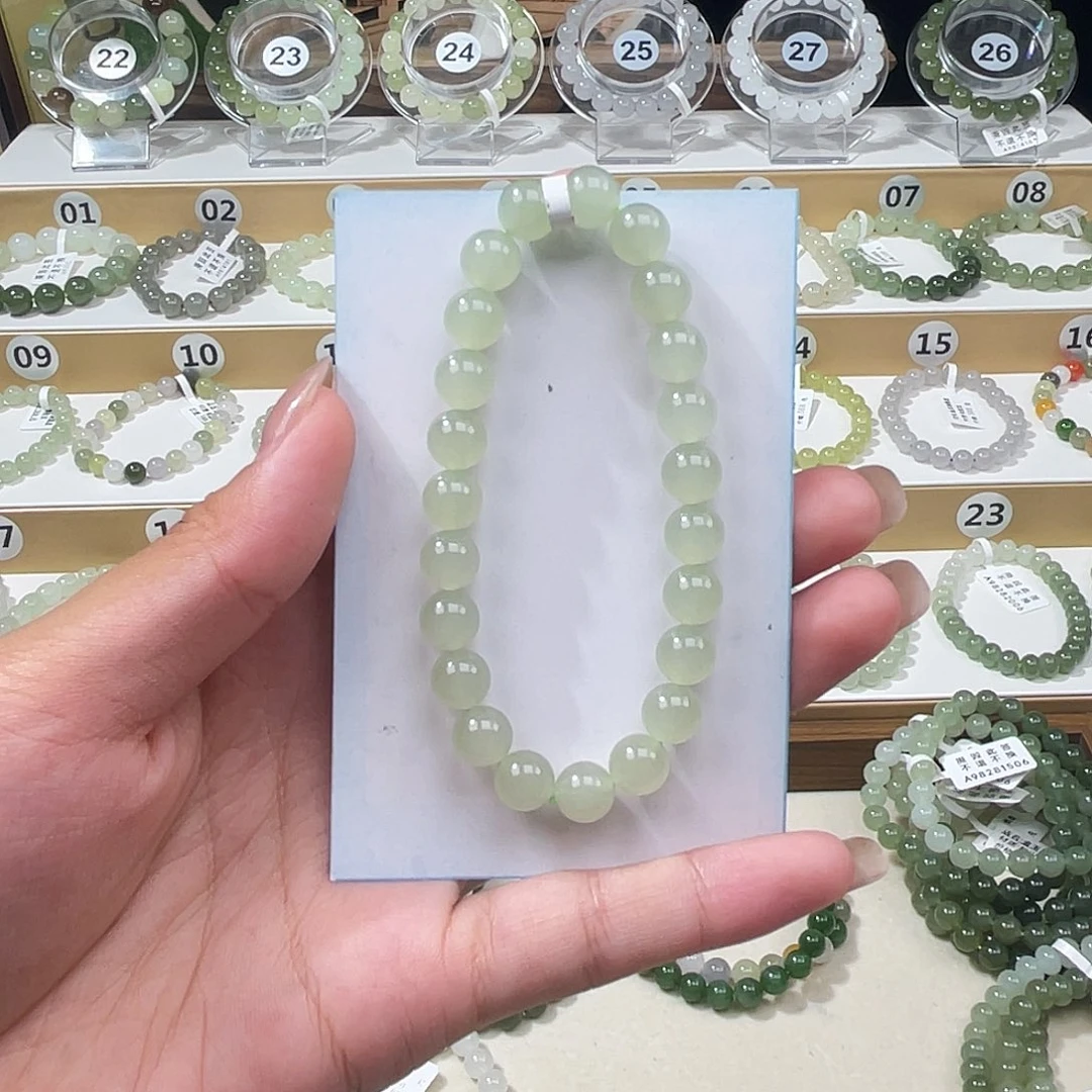 牵***手未镶嵌手链和田玉