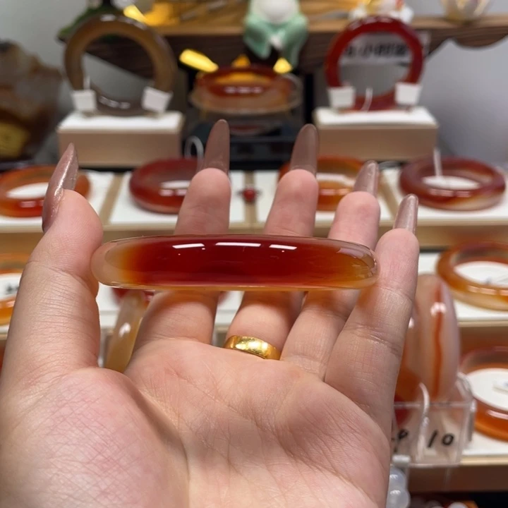 玛瑙/玉髓未镶嵌手镯