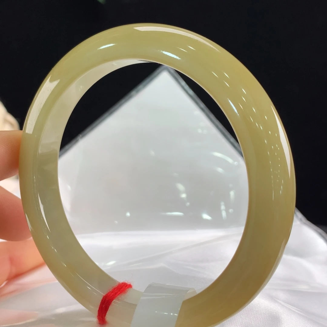 翡翠手镯未镶嵌111-0031