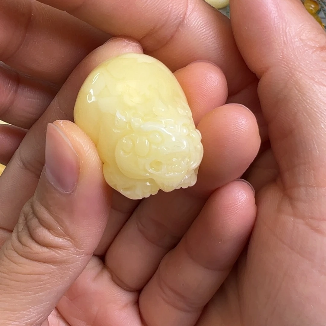 未镶嵌琥珀裸石蜜蜡