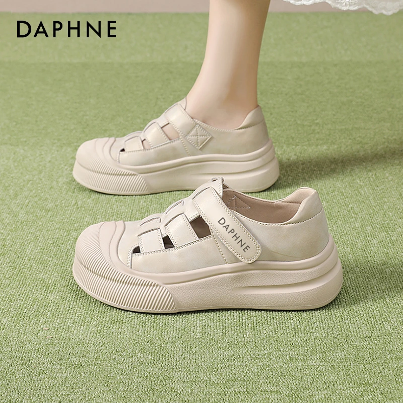 达芙妮凉鞋女2025夏季新款配裙子休闲镂空上班包头沙滩罗马猪笼鞋