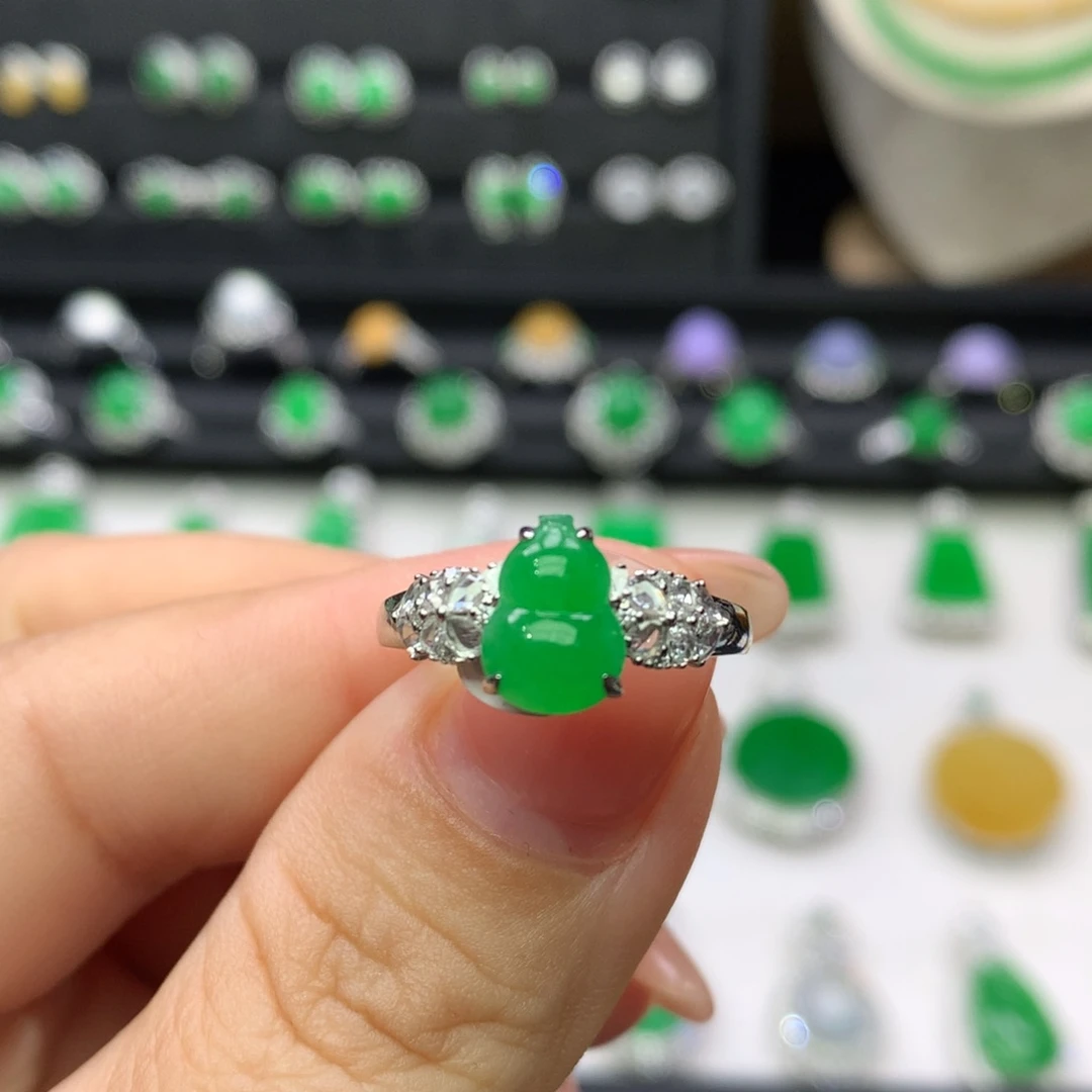 吊坠(不含链)18K金镶嵌翡翠