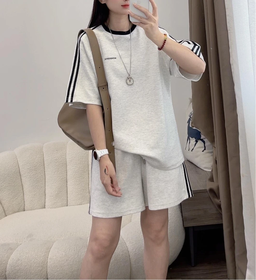 2025夏款领短袖配撞色包边短T女活力运动风套装DYY2736