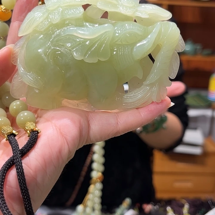 未镶嵌岫玉毛衣链