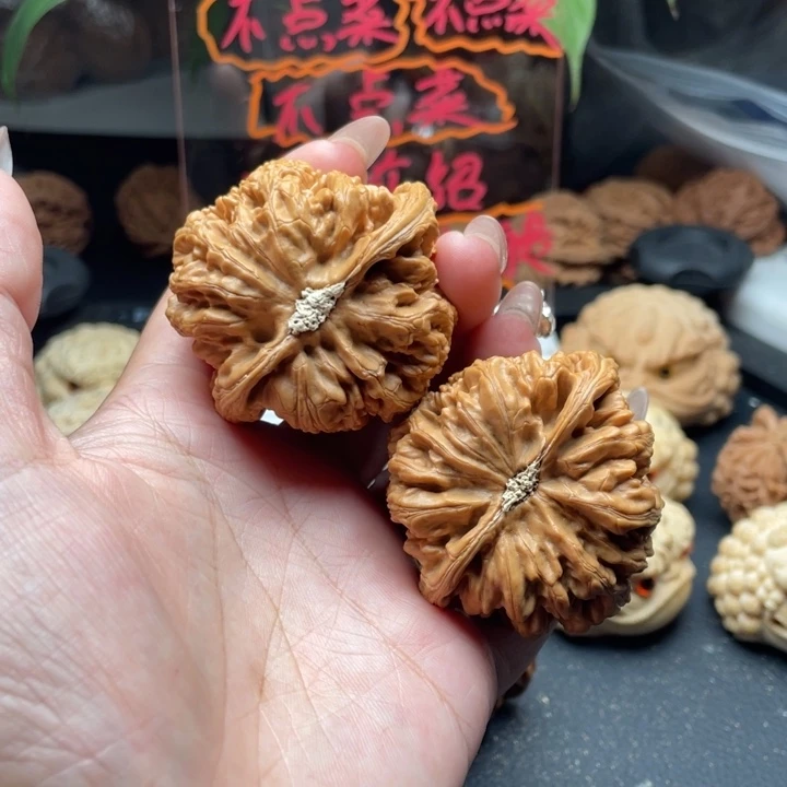 把件文玩核桃Z**?粗筋