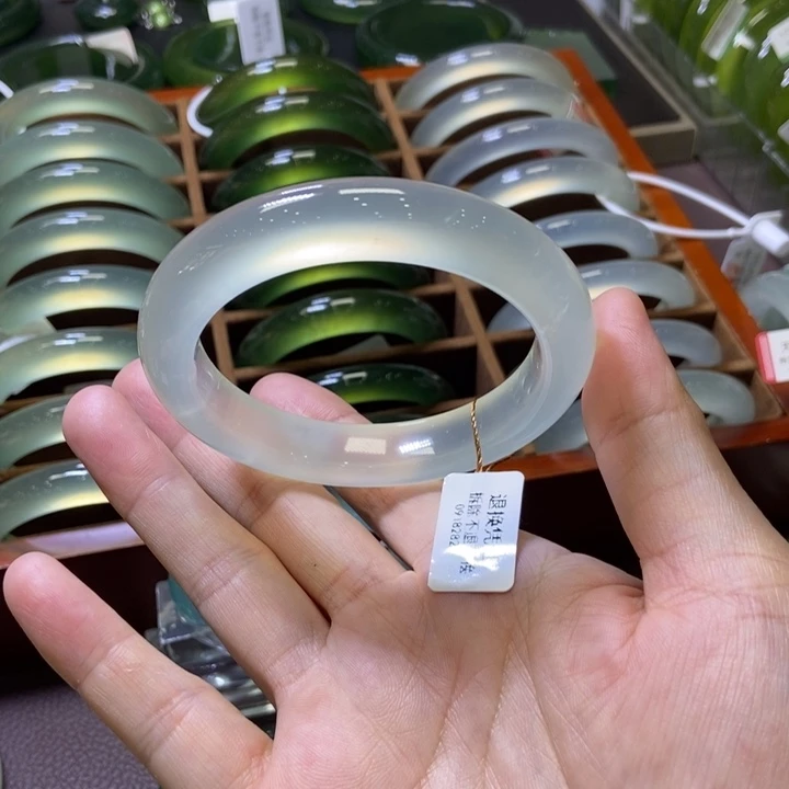 未镶嵌蛇纹石玉手镯58