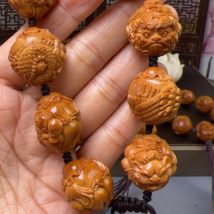 人***在橄榄核手串/手链橄榄核