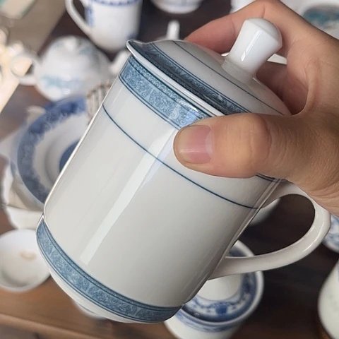 陶瓷办公杯一个陶瓷