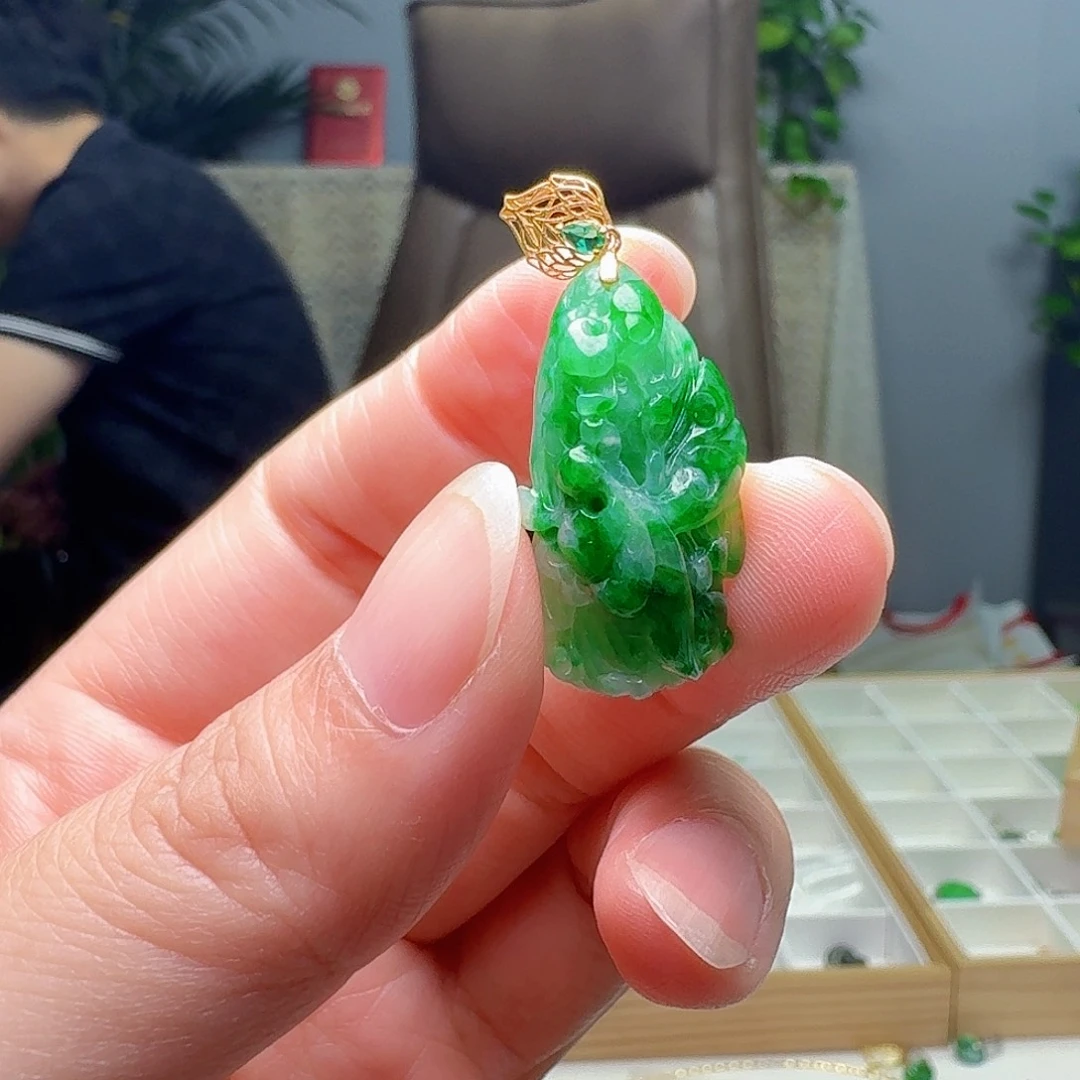 翡翠18K金镶嵌吊坠(不含链)天然